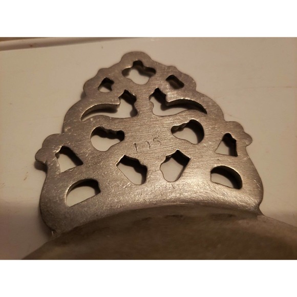 Vintage WILTON COLUMBIA RWP Pewter Porringer No. 105 w/ One Ornate Handle 5-3/4" - Picture 7 of 7